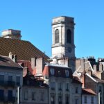 Cabinet dentaire moderne à Besançon avec fauteuil et équipements de dernière génération