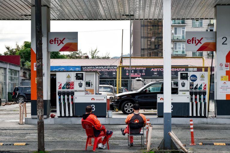 Aide carburant : pourquoi ça pourrait ne pas alléger votre budget