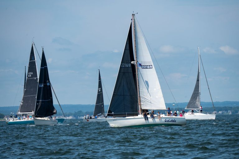 Régates Royales de Cannes : Dates clés et enjeux pour les passionnés de voile