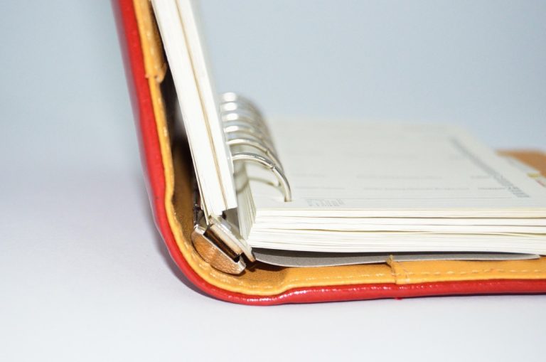 Carnet d&rsquo;entretien copropriété : où l&rsquo;acheter et comment s&rsquo;en servir