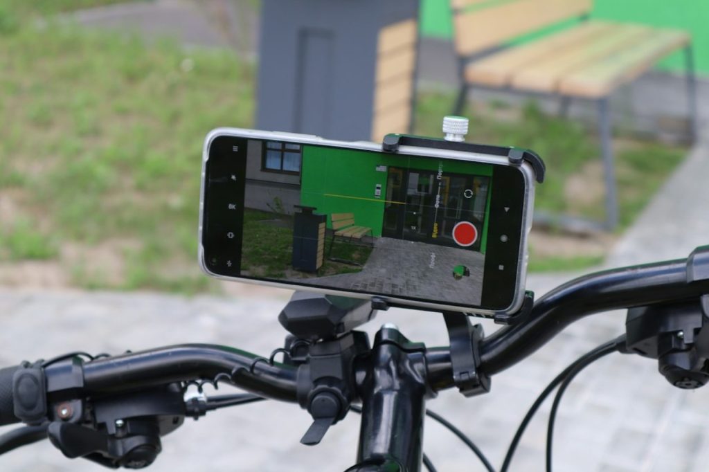Support téléphone pour scooter : ce qu'il faut vérifier avant de roule